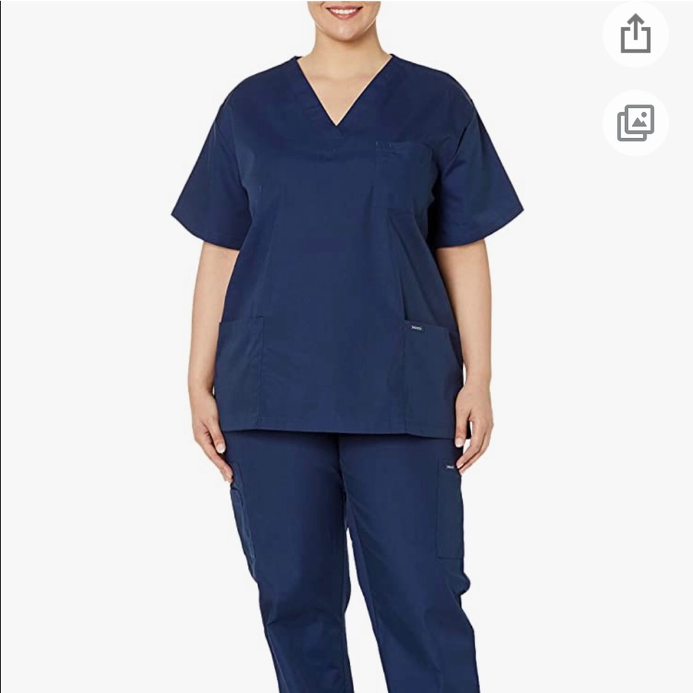 Dagacci Scrubs Medical Uniform Women and Man Scrubs Set Medical Scrubs Top & pan